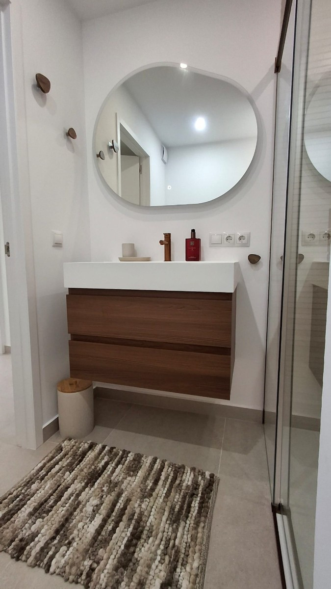 Se vende Apartamento Planta Media de 2 dormitorios en Costa Blanca, Alicante, España