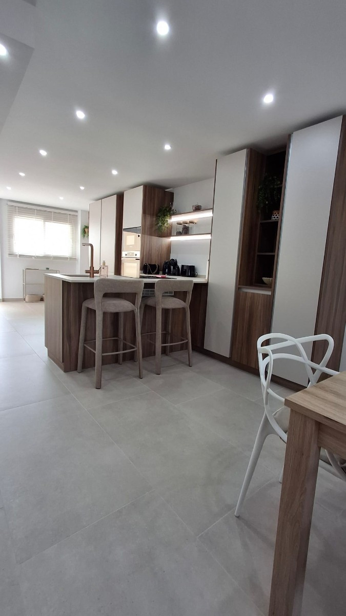 Se vende Apartamento Planta Media de 2 dormitorios en Costa Blanca, Alicante, España