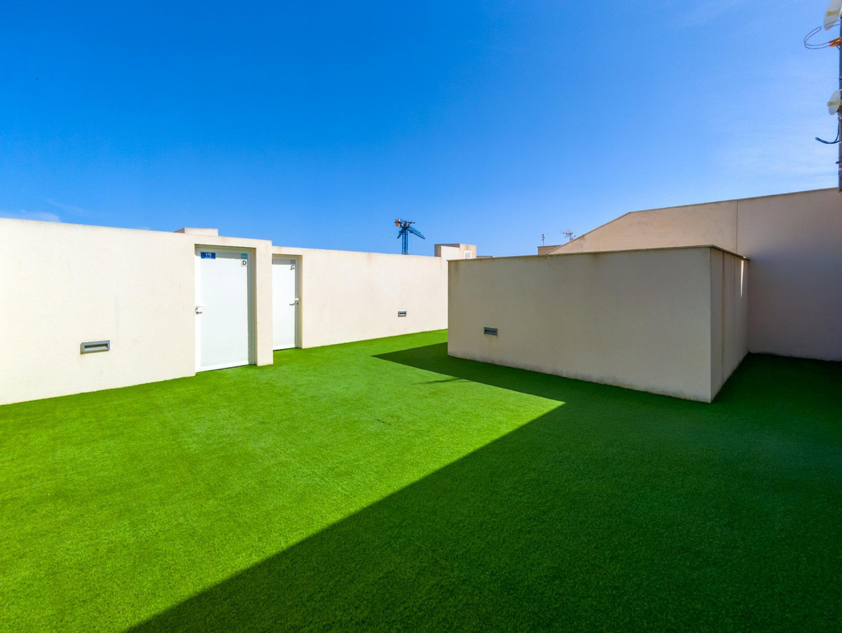 Se vende Apartamento Planta Media de 2 dormitorios en Costa Blanca, Alicante, España
