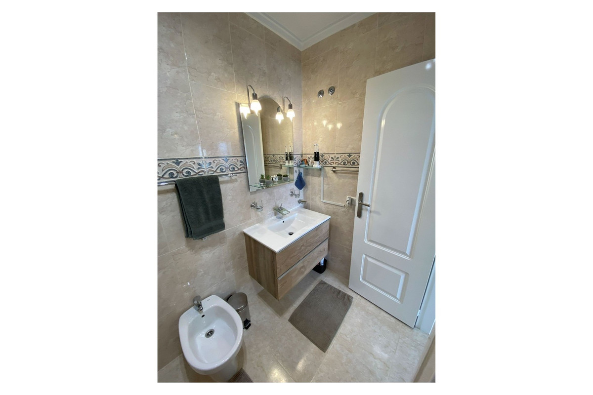2 Bed Apartment for sale in Dona Pepa Costa Blanca, Alicante, Spain