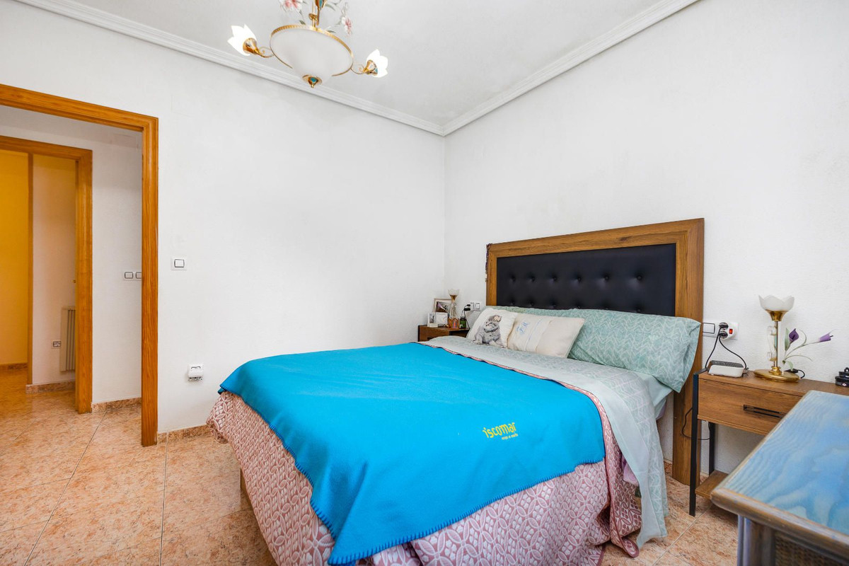 Se vende Apartamento Planta Media de 3 dormitorios en Costa Blanca, Alicante, España