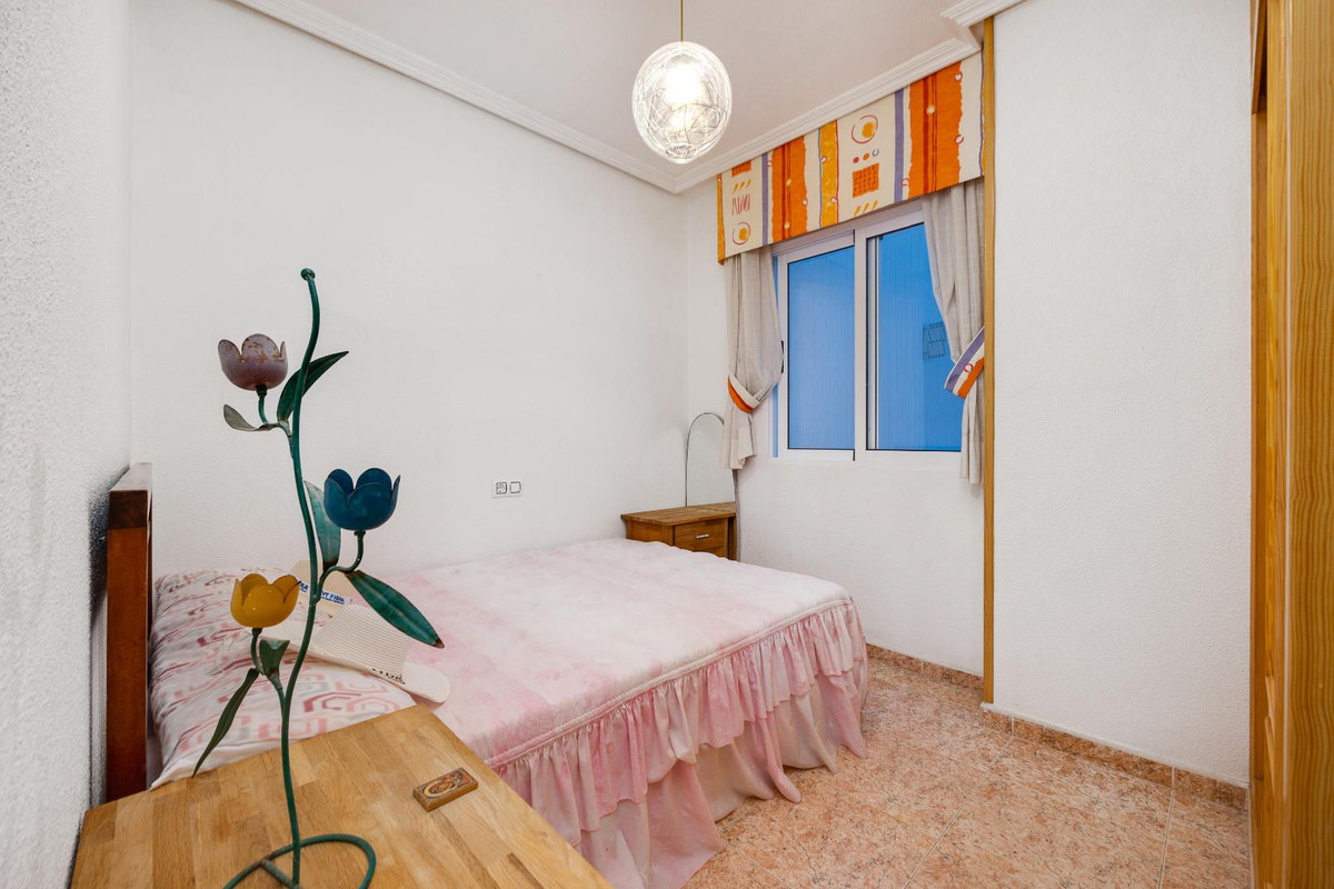 Se vende Apartamento Planta Media de 3 dormitorios en Costa Blanca, Alicante, España