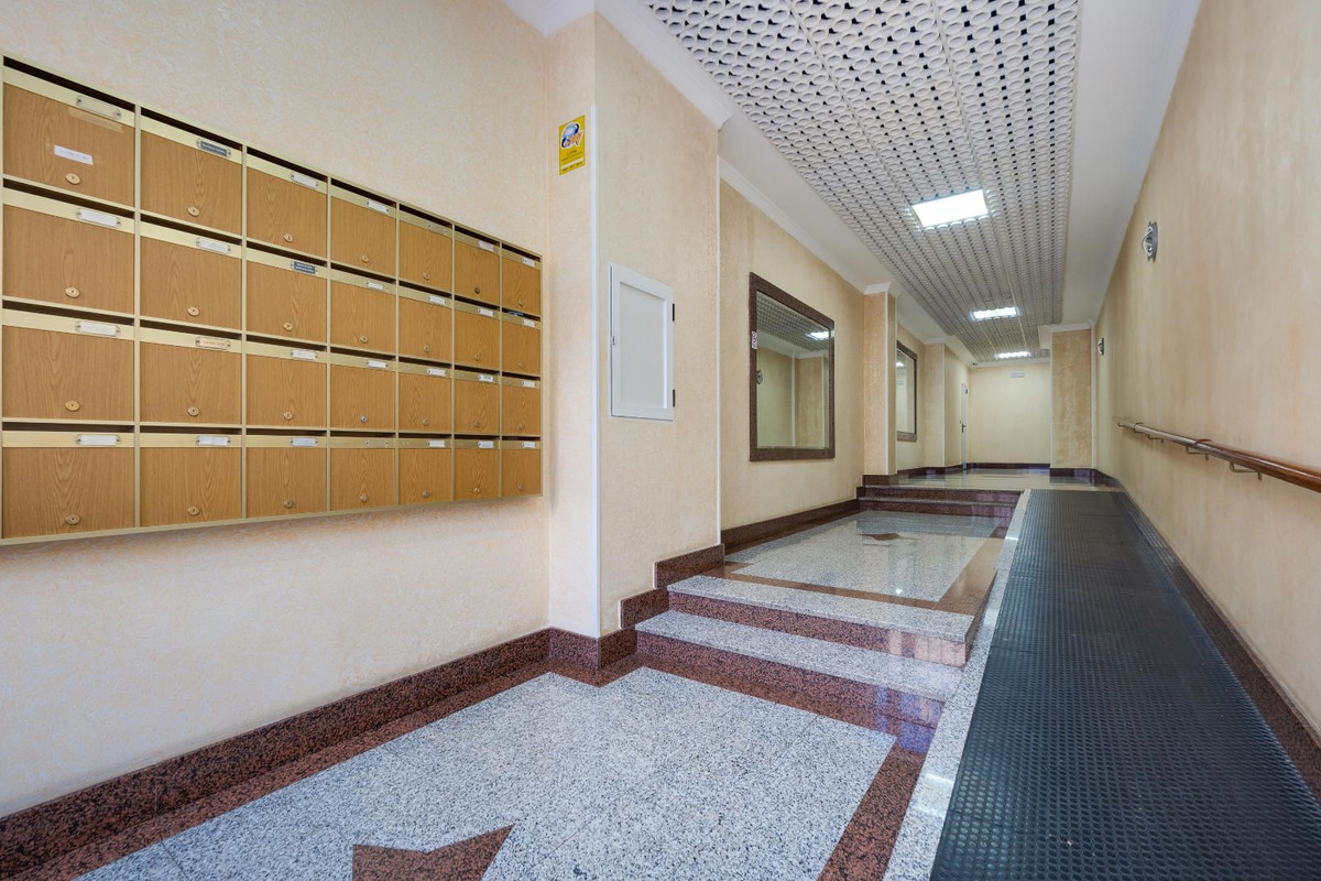 Se vende Apartamento Planta Media de 3 dormitorios en Costa Blanca, Alicante, España