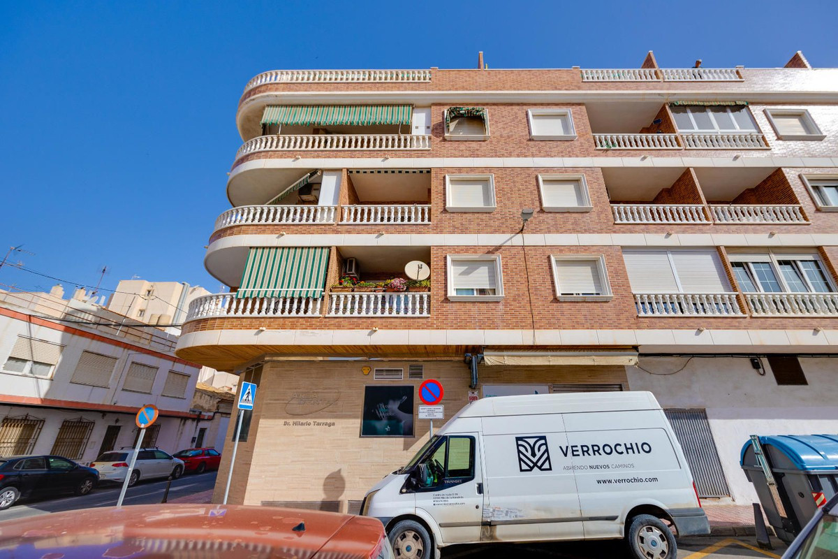 Se vende Apartamento Planta Media de 3 dormitorios en Costa Blanca, Alicante, España