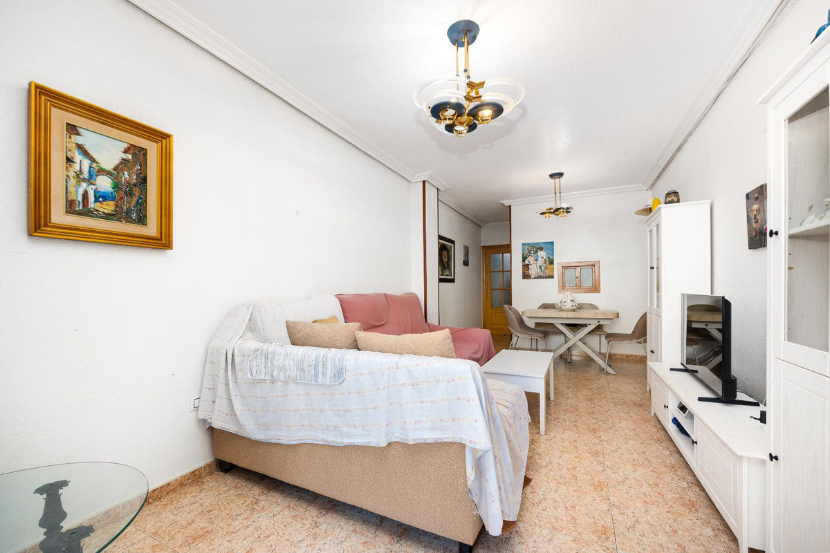 Se vende Apartamento Planta Media de 3 dormitorios en Costa Blanca, Alicante, España