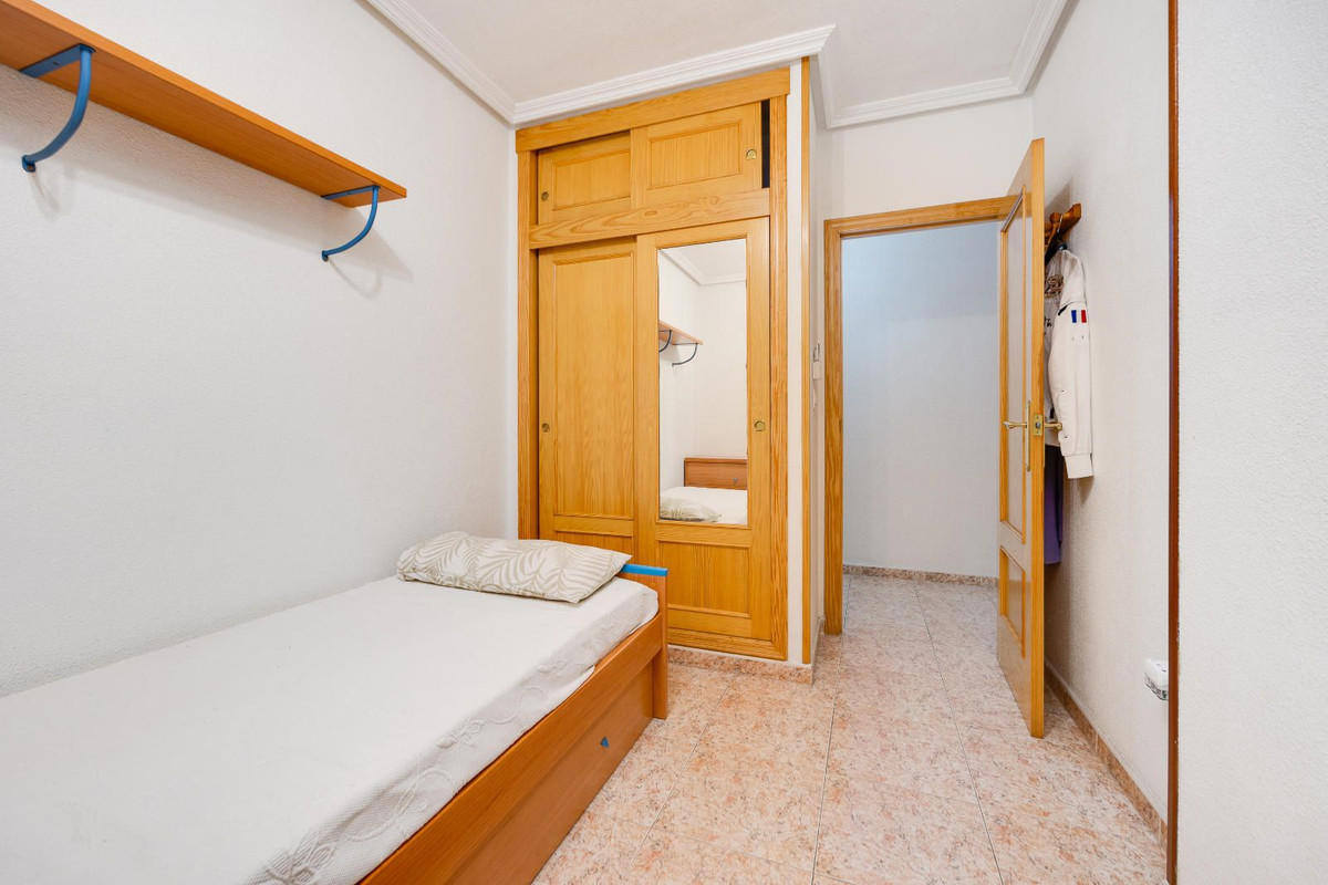 Se vende Apartamento Planta Media de 3 dormitorios en Costa Blanca, Alicante, España