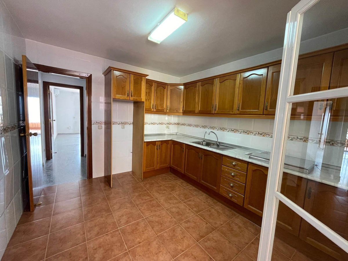 Se vende Apartamento Planta Media de 2 dormitorios en Costa Del Sol, Málaga, España