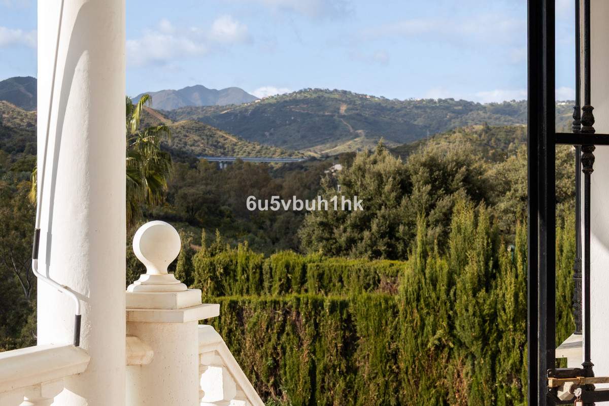 4 Bed Townhouse for sale in Marbella Costa Del Sol, Málaga, Spain
