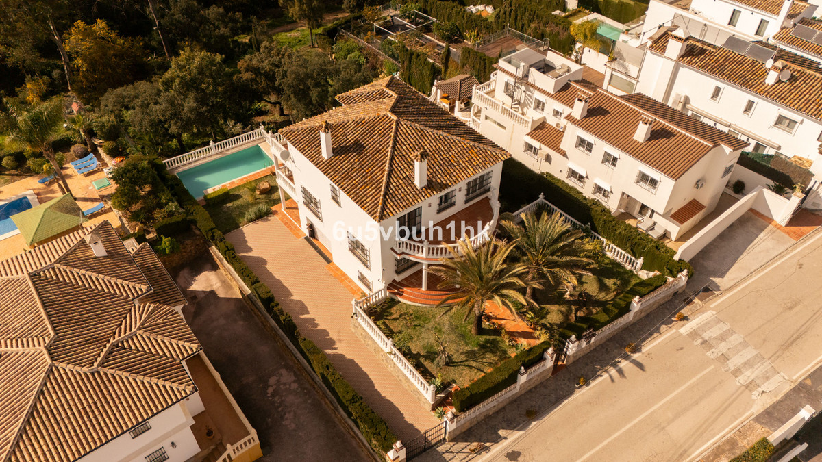 4 Bed Townhouse for sale in Marbella Costa Del Sol, Málaga, Spain