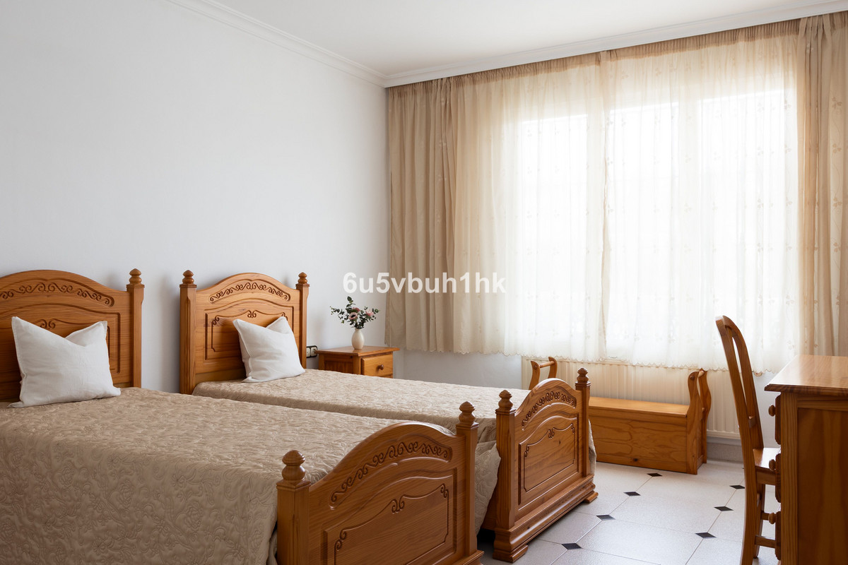 4 Bed Townhouse for sale in Marbella Costa Del Sol, Málaga, Spain