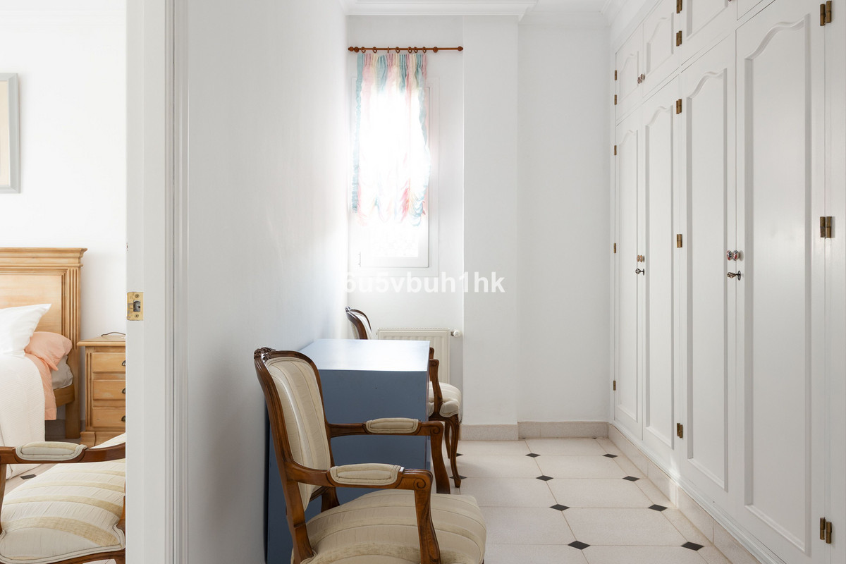4 Bed Townhouse for sale in Marbella Costa Del Sol, Málaga, Spain