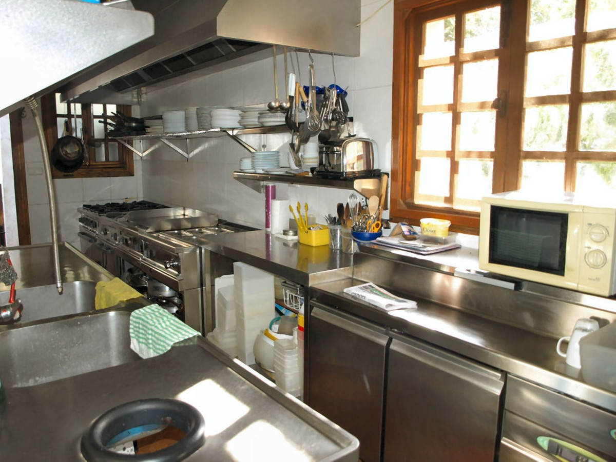 3 Bed Commercial unit for sale in Mijas Costa Del Sol, Málaga, Spain