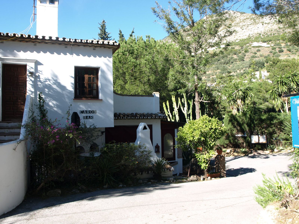 3 Bed Commercial unit for sale in Mijas Costa Del Sol, Málaga, Spain