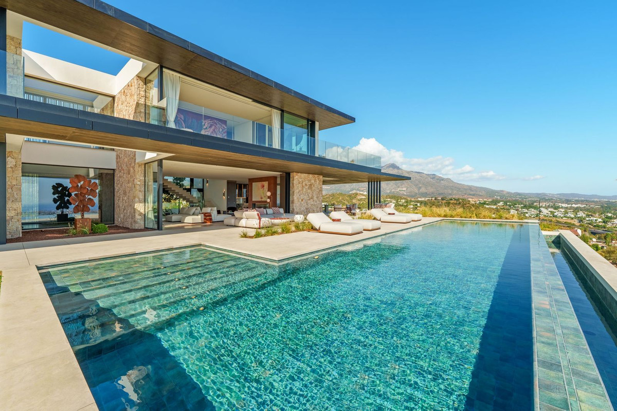 Se vende Villa - Chalet de 8 dormitorios en Costa Del Sol, Málaga, España