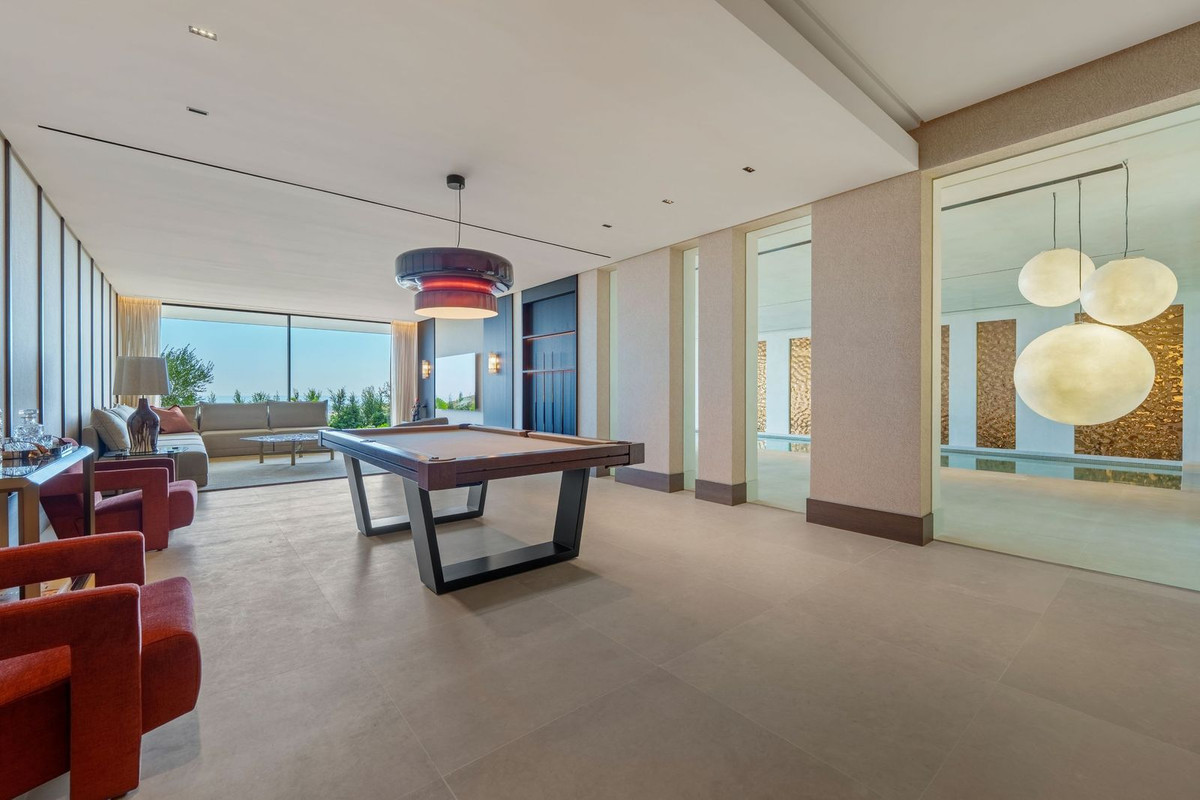 Se vende Villa - Chalet de 8 dormitorios en Costa Del Sol, Málaga, España