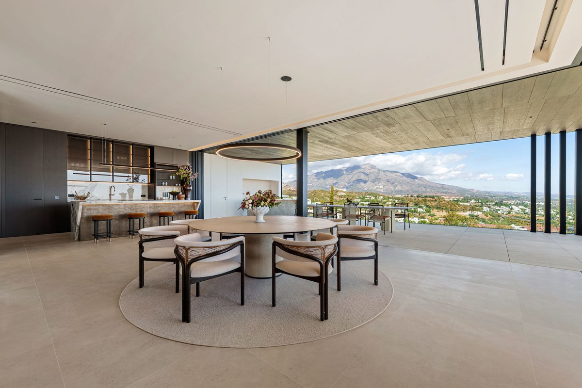 Se vende Villa - Chalet de 8 dormitorios en Costa Del Sol, Málaga, España