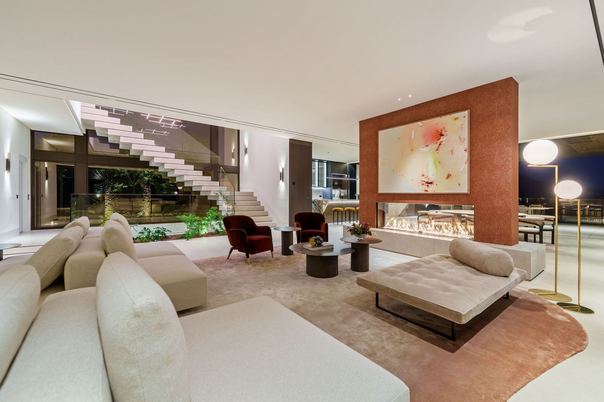 Se vende Villa - Chalet de 8 dormitorios en Costa Del Sol, Málaga, España