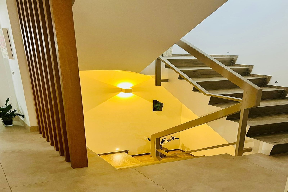 4 Bed Townhouse for sale in Estepona Costa Del Sol, Málaga, Spain