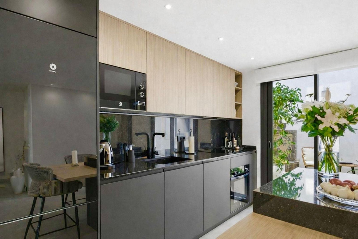 4 Bed Townhouse for sale in Estepona Costa Del Sol, Málaga, Spain