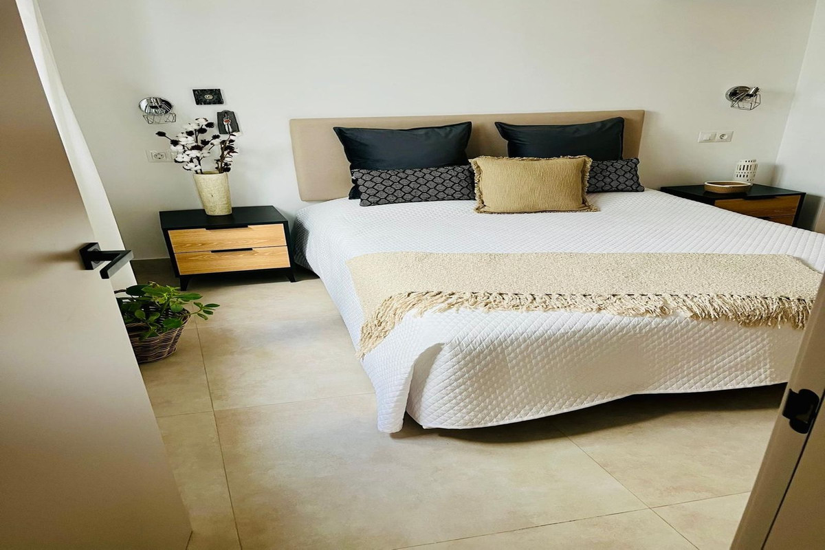 4 Bed Townhouse for sale in Estepona Costa Del Sol, Málaga, Spain