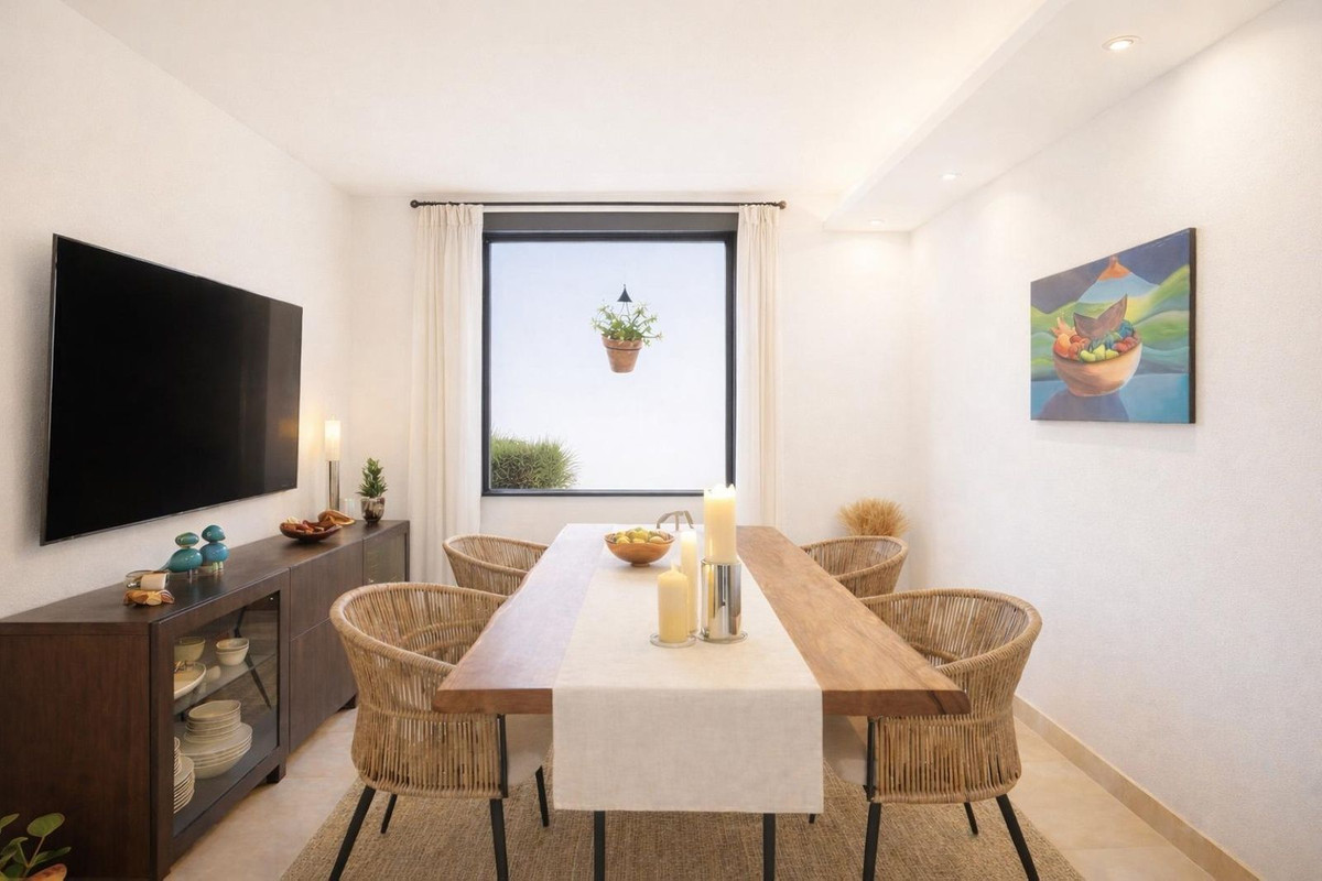 4 Bed Townhouse for sale in Estepona Costa Del Sol, Málaga, Spain