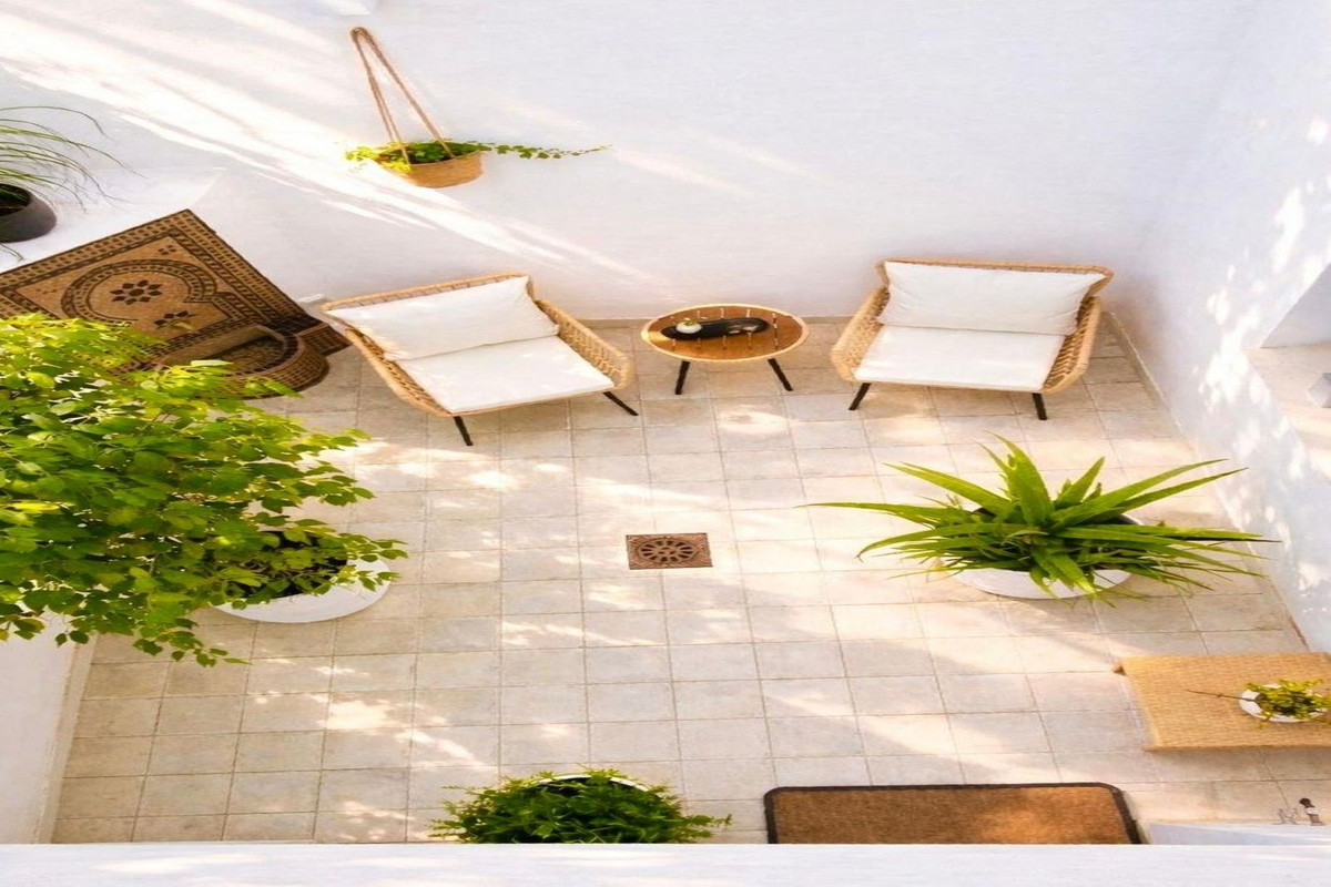 4 Bed Townhouse for sale in Estepona Costa Del Sol, Málaga, Spain