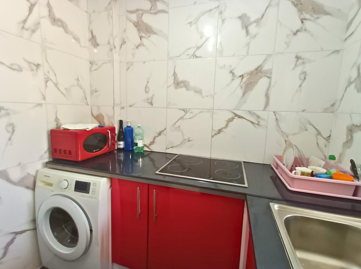 2 Bed Apartment for sale in El Pinillo Costa Del Sol, Málaga, Spain