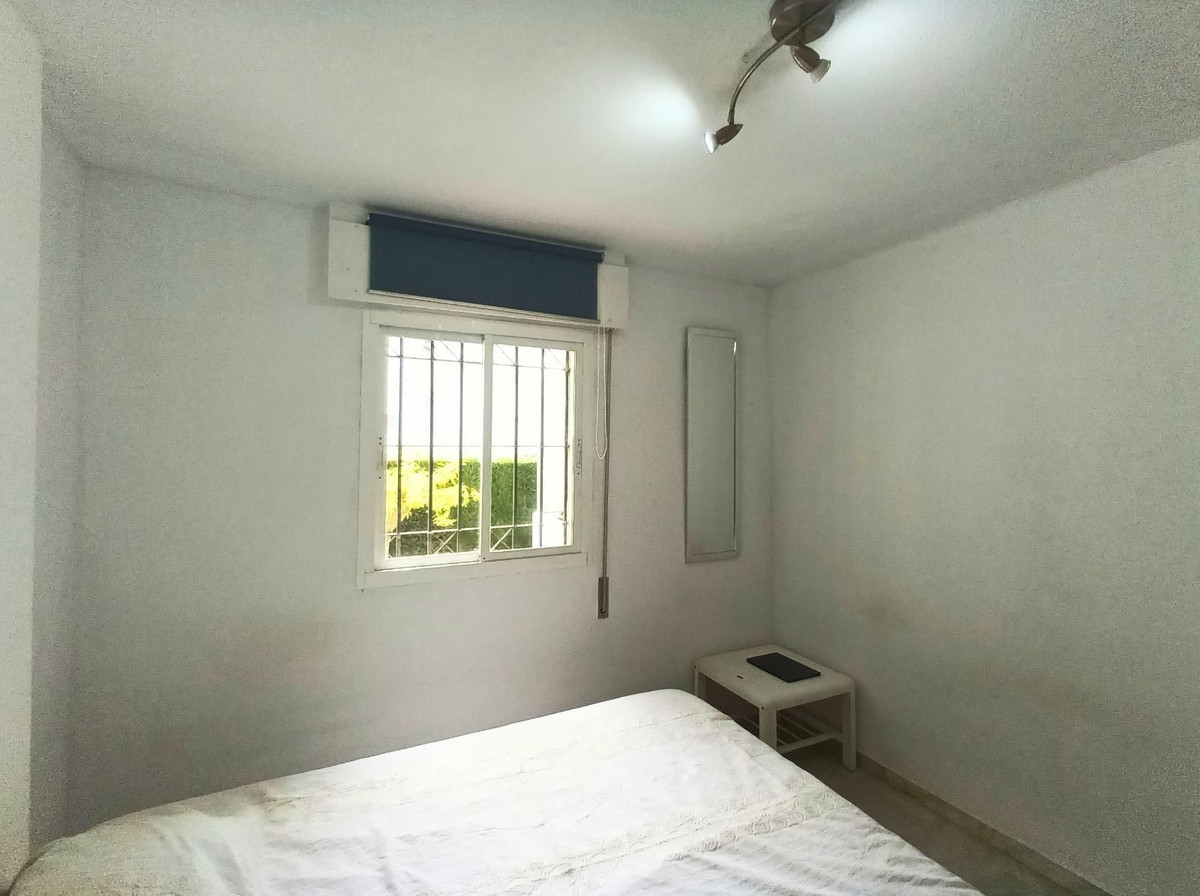 2 Bed Apartment for sale in El Pinillo Costa Del Sol, Málaga, Spain
