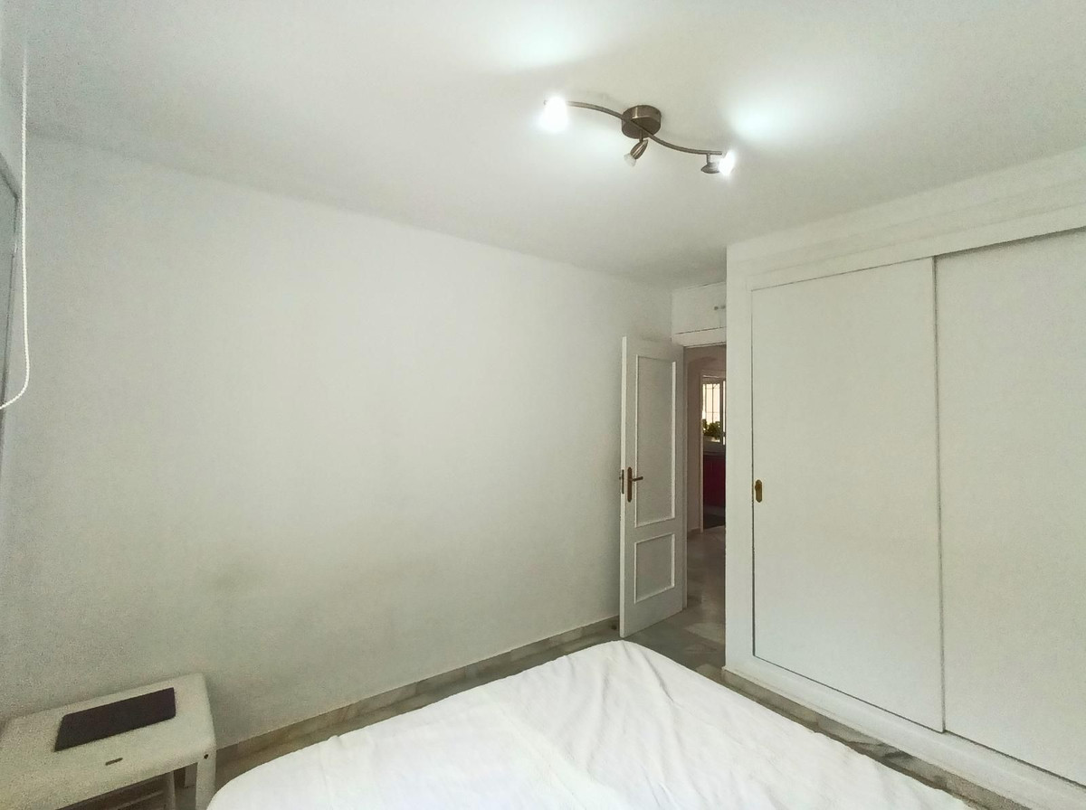 2 Bed Apartment for sale in El Pinillo Costa Del Sol, Málaga, Spain