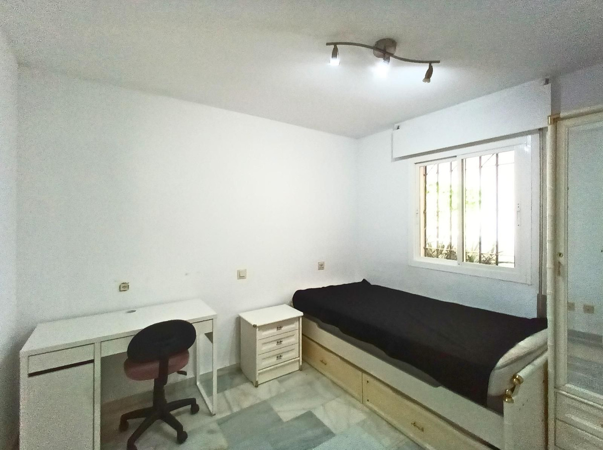 2 Bed Apartment for sale in El Pinillo Costa Del Sol, Málaga, Spain