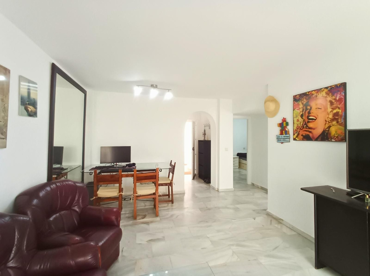 2 Bed Apartment for sale in El Pinillo Costa Del Sol, Málaga, Spain