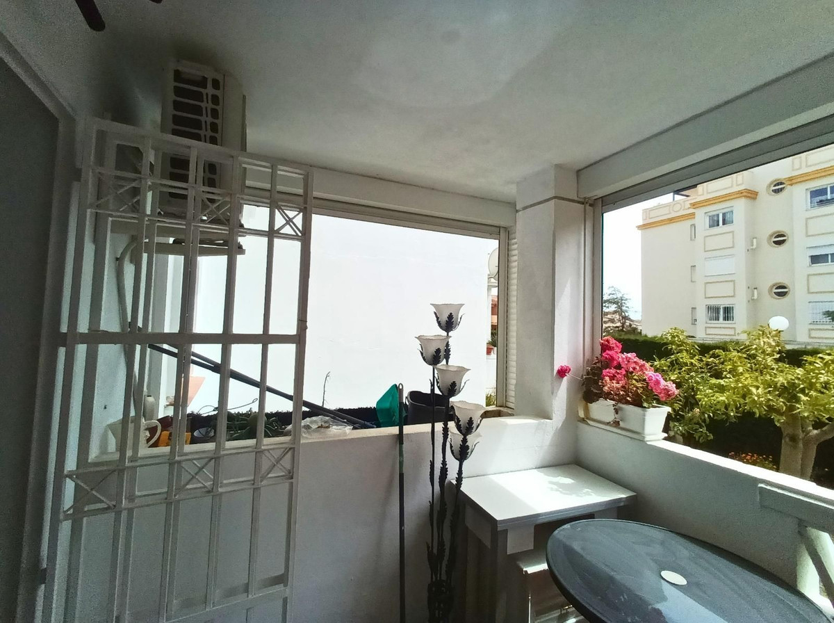 2 Bed Apartment for sale in El Pinillo Costa Del Sol, Málaga, Spain