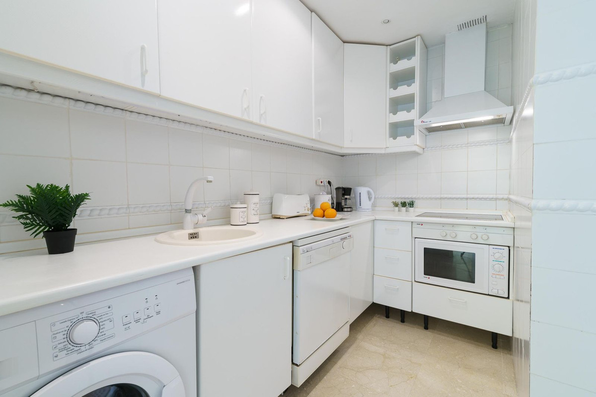 Se vende Apartamento Planta Media de 1 dormitorios en Costa Del Sol, Málaga, España