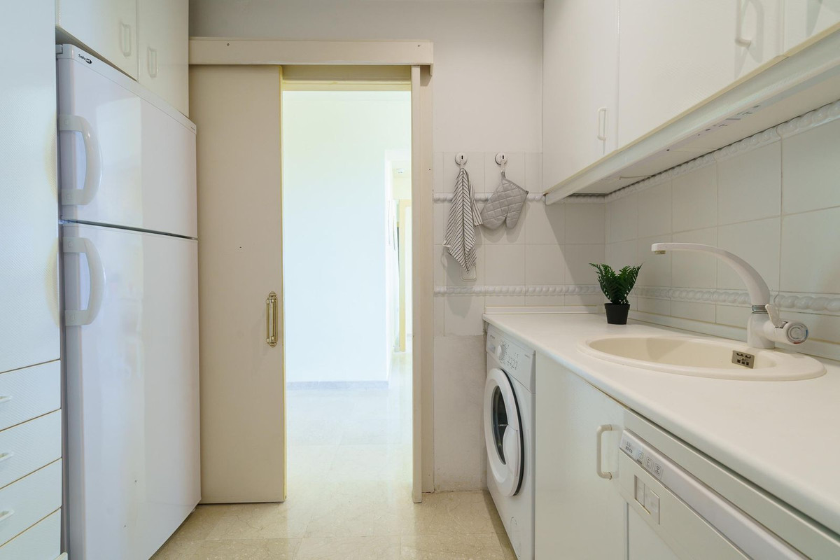 Se vende Apartamento Planta Media de 1 dormitorios en Costa Del Sol, Málaga, España