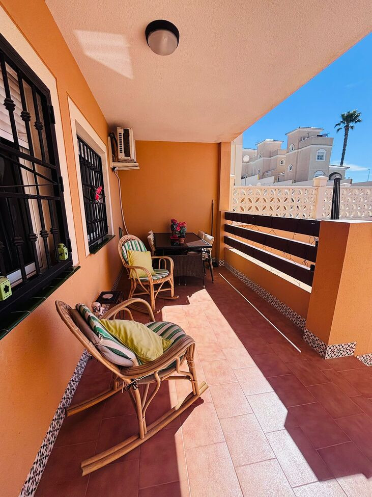 Se vende Apartamento Planta Baja de 2 dormitorios en Costa Blanca, Alicante, España