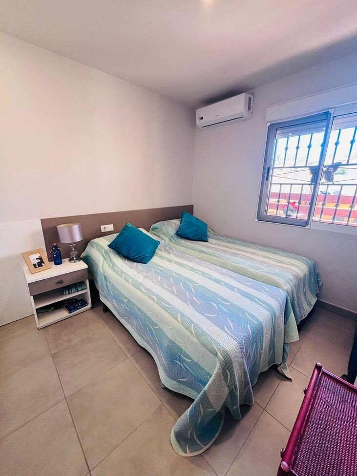 Se vende Apartamento Planta Baja de 2 dormitorios en Costa Blanca, Alicante, España