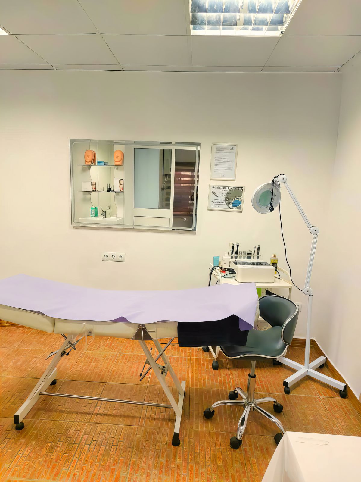 Se vende Local comercial  en Costa Del Sol, Málaga, España