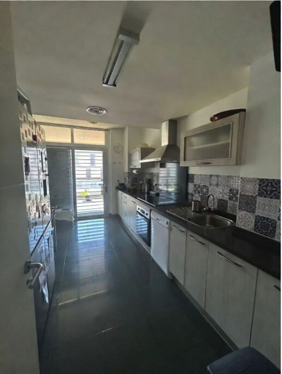 Se vende Apartamento Planta Media de 3 dormitorios en Costa Del Sol, Málaga, España