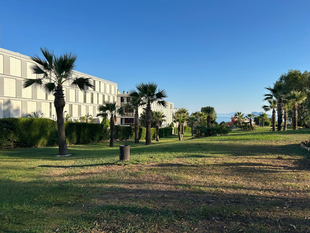 Se vende Apartamento Planta Media de 3 dormitorios en Costa Del Sol, Málaga, España