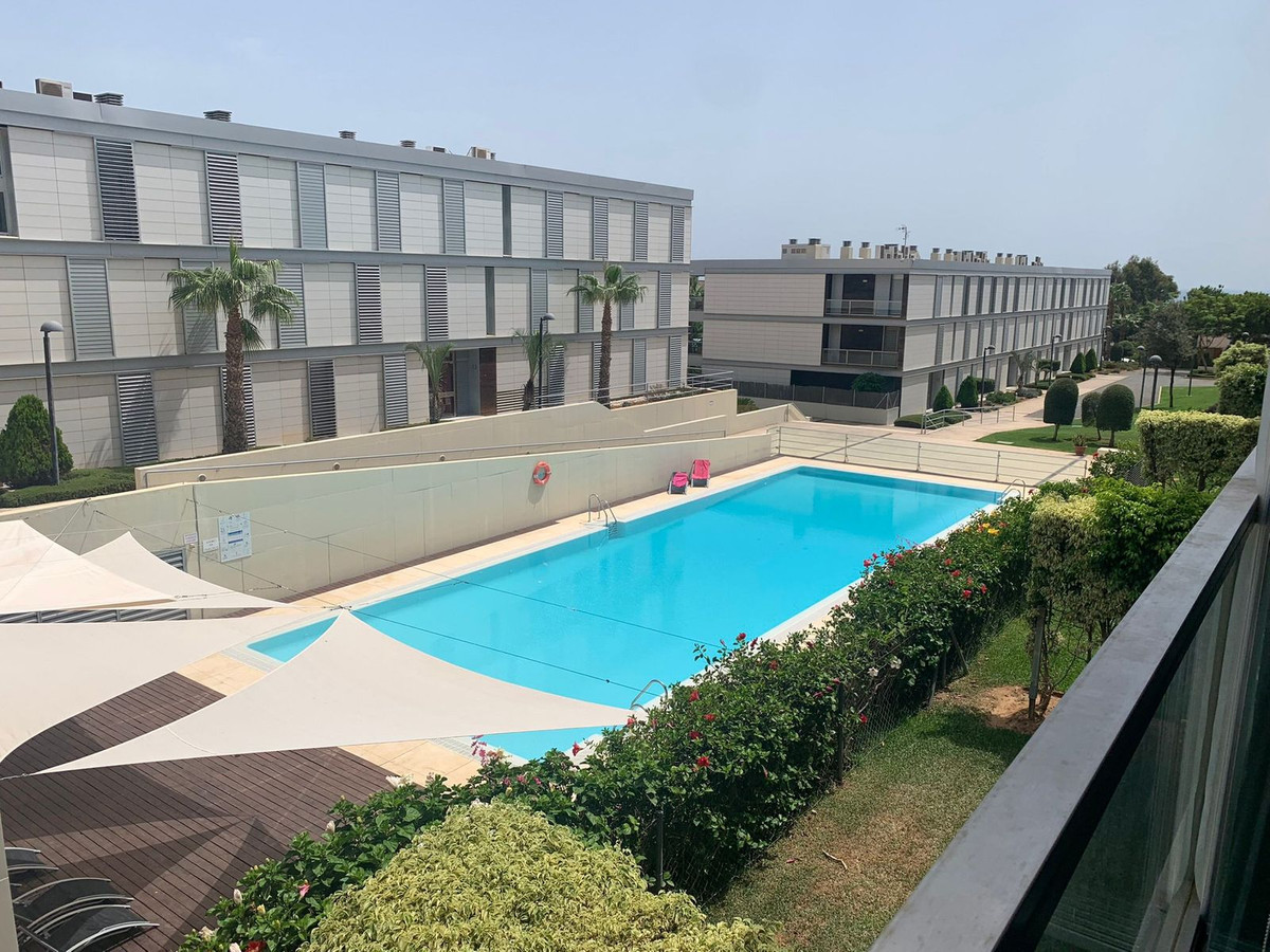 Se vende Apartamento Planta Media de 3 dormitorios en Costa Del Sol, Málaga, España