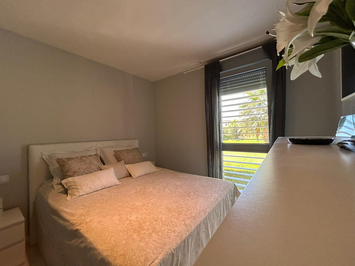 Se vende Apartamento Planta Media de 3 dormitorios en Costa Del Sol, Málaga, España