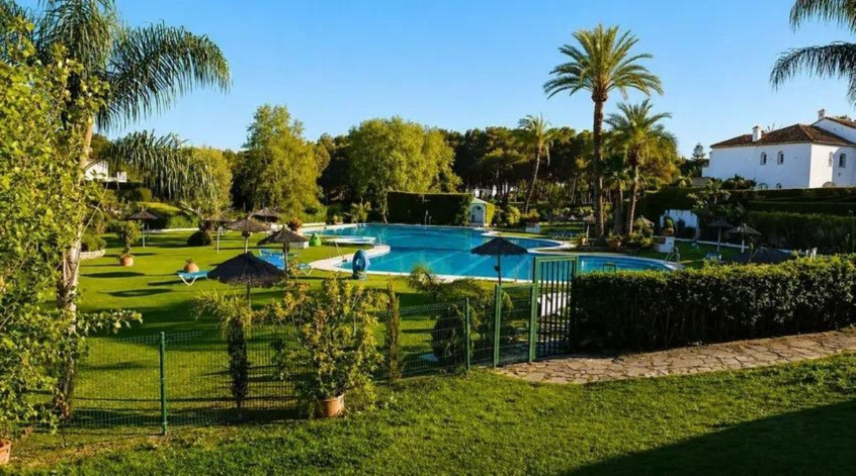 Se vende Apartamento Planta Baja de 2 dormitorios en Costa Del Sol, Málaga, España