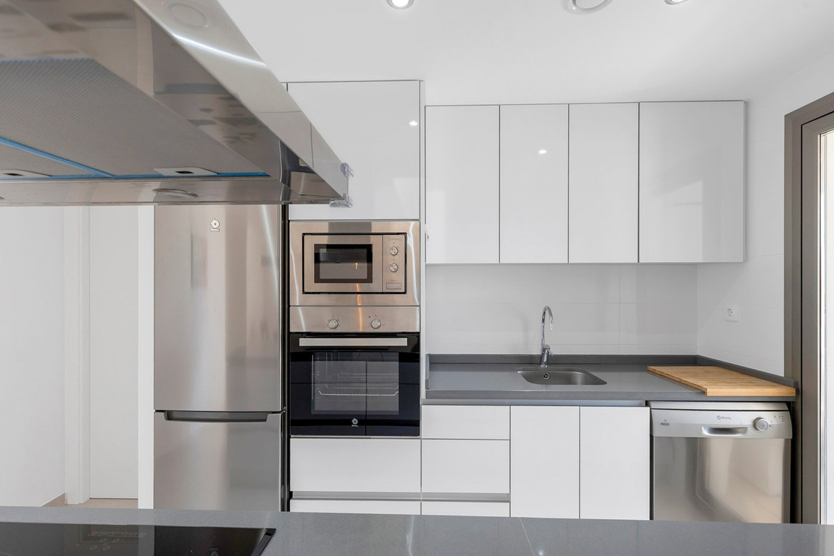 Se vende Apartamento Planta Media de 2 dormitorios en Costa Blanca, Alicante, España