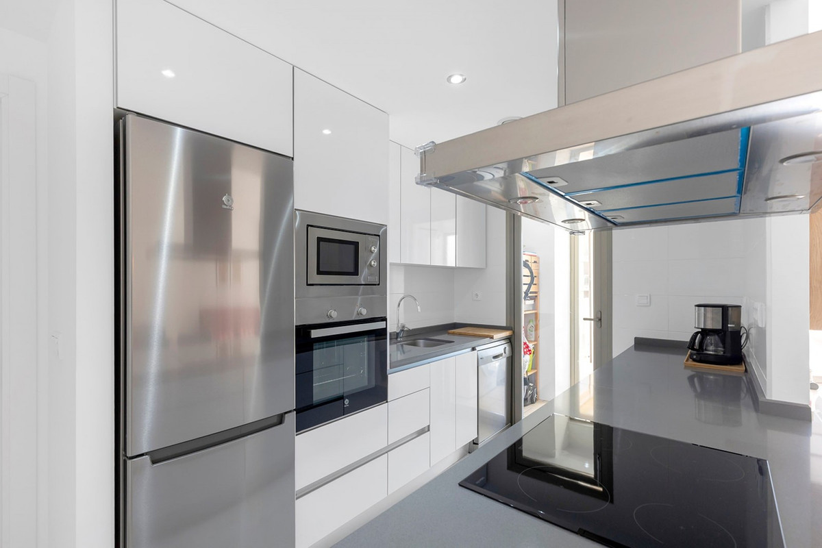 Se vende Apartamento Planta Media de 2 dormitorios en Costa Blanca, Alicante, España