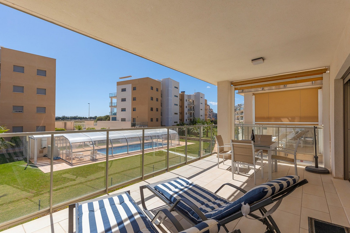 Se vende Apartamento Planta Media de 2 dormitorios en Costa Blanca, Alicante, España