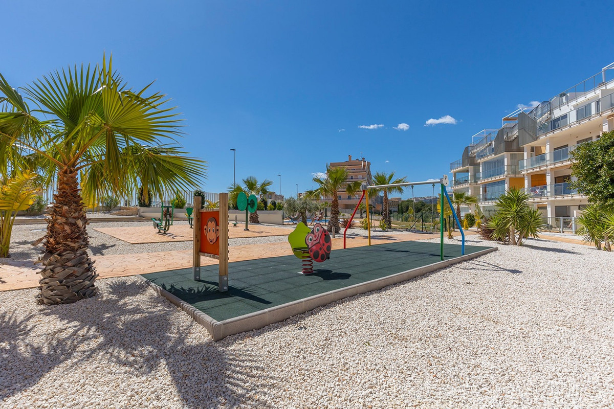 Se vende Apartamento Planta Media de 2 dormitorios en Costa Blanca, Alicante, España
