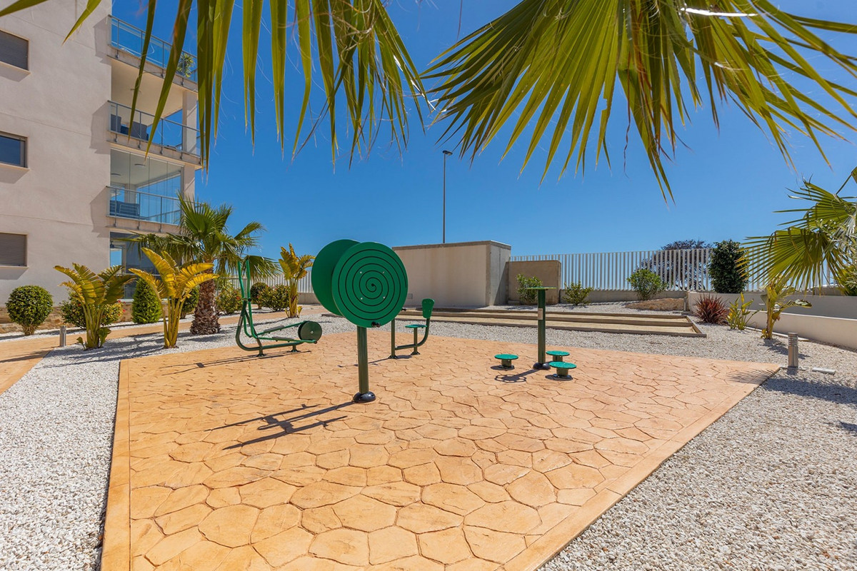 Se vende Apartamento Planta Media de 2 dormitorios en Costa Blanca, Alicante, España