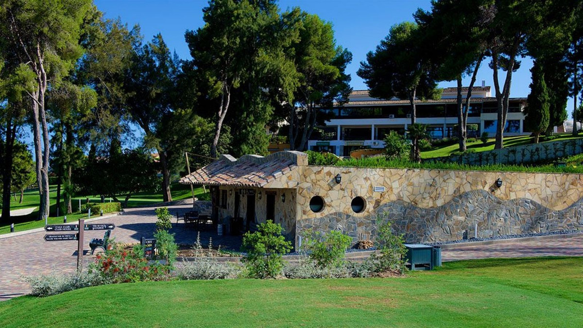 Se vende Apartamento Planta Media de 2 dormitorios en Costa Del Sol, Málaga, España