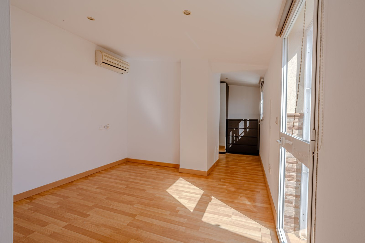 2 Bed Apartment for sale in San Pedro De Alcántara Costa Del Sol, Málaga, Spain