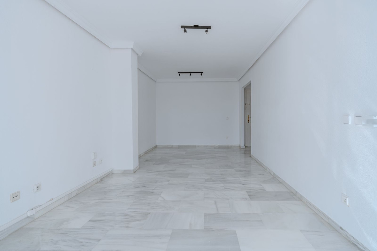 2 Bed Apartment for sale in San Pedro De Alcántara Costa Del Sol, Málaga, Spain